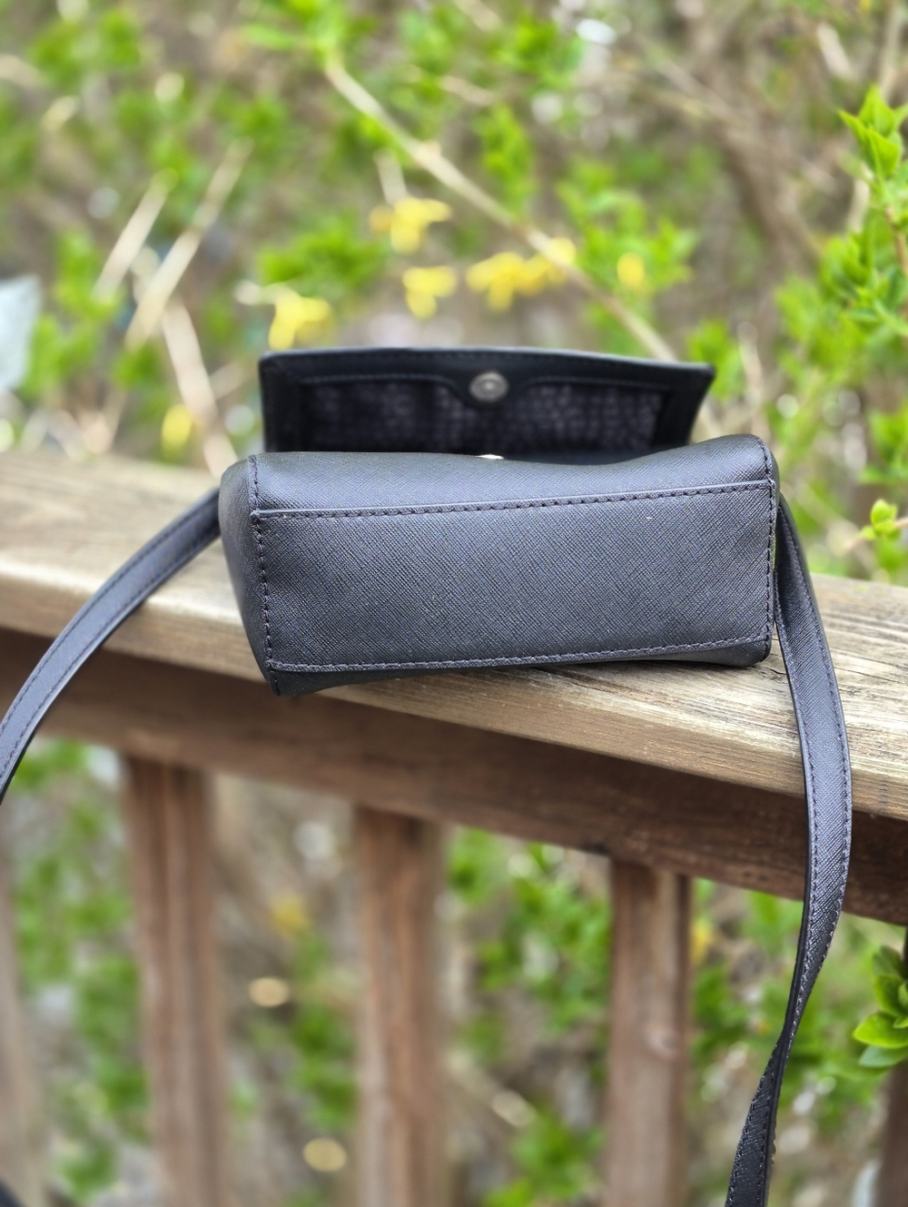 Kate Spade Laurel Way Mini Alisanne Black Leather Crossbody Bag / Purse - Picture 7 of 16
